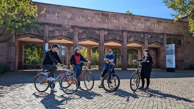 GRASSI UNTERWEGS: Fahrradtour. Auf kolonialen Spuren der Stadt