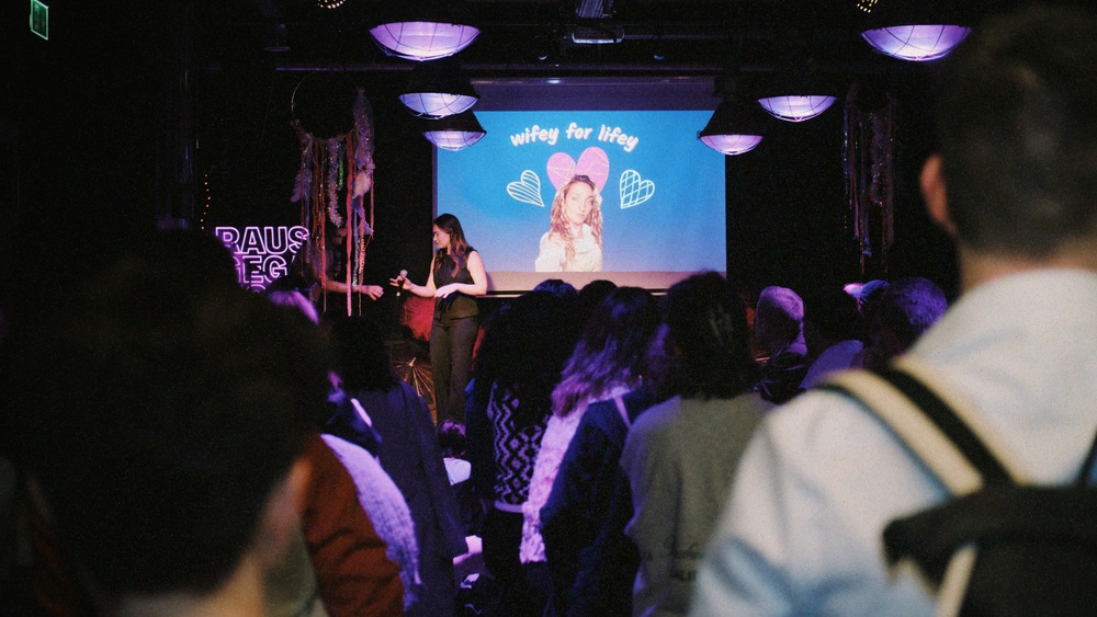 💖 LOVE AT FIRST SLIDE 💖 Power Point Dating by Rausgegangen | Audience Ticket