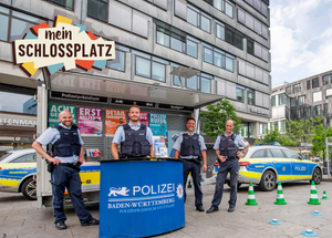 Durchblick gefällig? - Interaktiver Infostand der Polizei Stuttgart