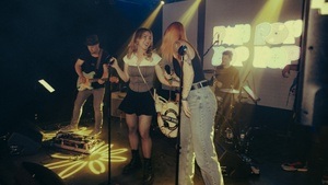 POP POP POP POP – Sing with the Band