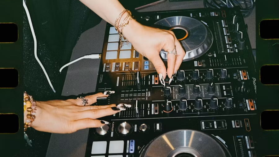 FireFly DJ Workshop für Menschen mit Behinderung