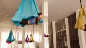 Aerial Yoga on Beat - Aerial Yoga Workshop mit Romi