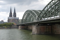 Public Viewing am Konrad-Adenauer-Ufer