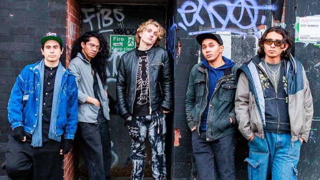 Love Ghost (US) in Rorschach + VON WELT (DE)