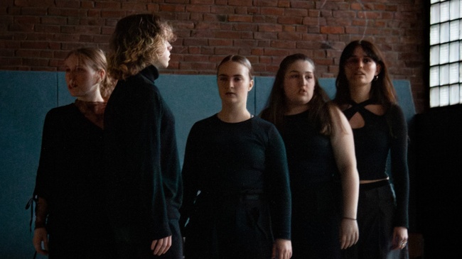 a night out with... // ensemble porté