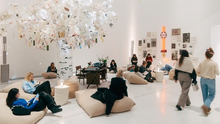 LANGER DONNERSTAG IM MONTBLANC HAUS AM 07. MAI: READING PARTY