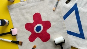 Customize your spring tote bag