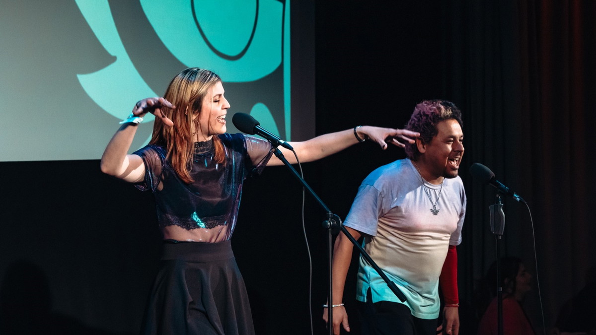 Titelbild der Veranstaltung Slam Bremen: Team Luke Monis / Klara Györbiro