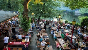 Goldiges Bingo @ HELLERS Volksgarten
