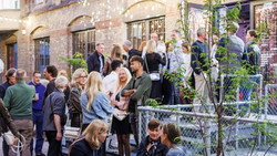 SCHIRN SUMMER HANGOUTS