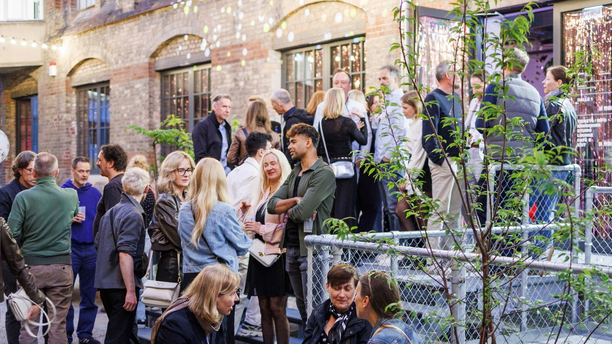 SCHIRN SUMMER HANGOUTS