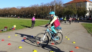 FahrSicherheitsTraining Senior:innen (Fahrrad oder E-Bike)