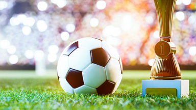 Fußballsommer in den Gropius Passagen: Public Viewing mitten in Neukölln
