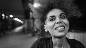 MONDAY ROAST w. Valerie Renay *live, Guy Bosch