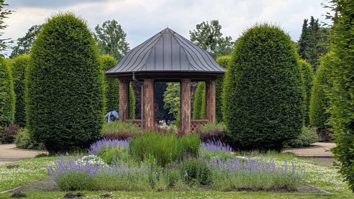 Rundgang: Altonaer Volkspark – Luft, Sonne und Bewegung für die Arbeiterschaft!