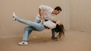 Dancing in the Dark - Paartanz Inklusiv