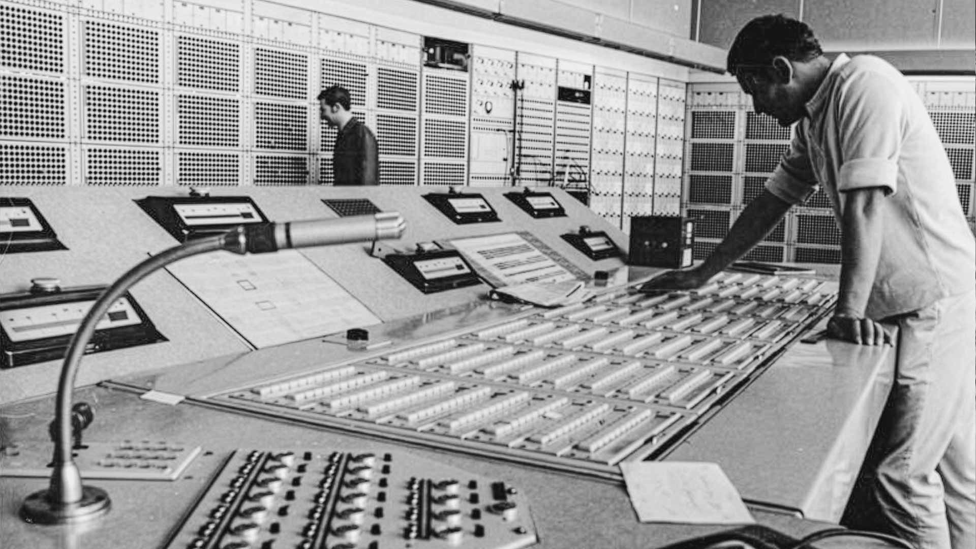 TALK & MUSIC: Musikjournalismus in der DDR und Nachwendezeit (50. Leipziger Jazztage)