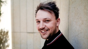 Powerpoint-Karaoke mit Gavin Karlmeier