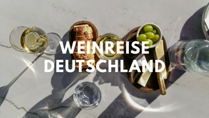 Weintasting: Weinreise durch Deutschland im Innenhof
