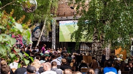 WM 2026 Public Viewing im cassiopeia Sommergarten präsentiert von Fritz