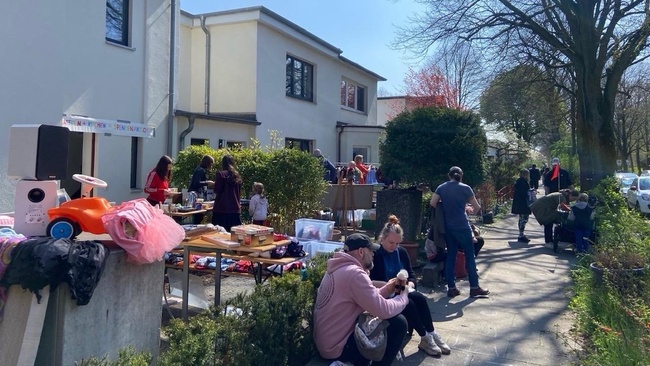 Nachbarschaftsflohmarkt Bauhaussiedlung