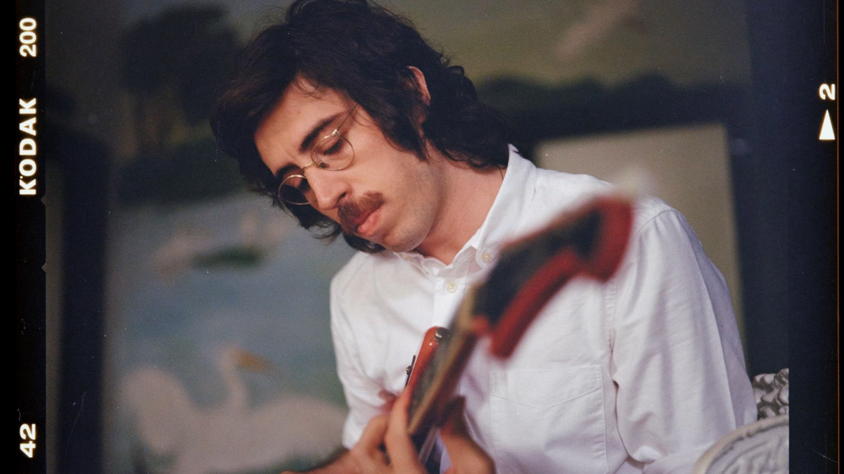 Tim Bernardes