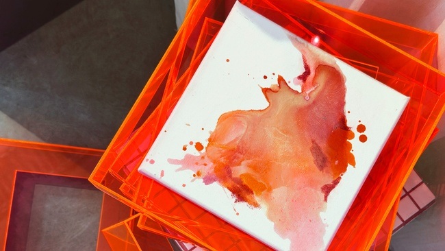 shift CANVAS – NEON FRAME EDITION