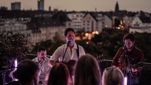 Rooftop Konzert mit Nick Howard