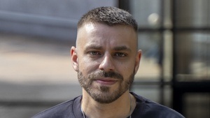 Jean-­Philippe Kindler liest aus „Hier ist der Beginn und das Ende ist dort“