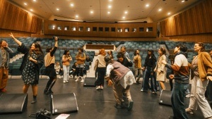 Legacies of Rebellion and Love: Feministische Wege durch das Haus