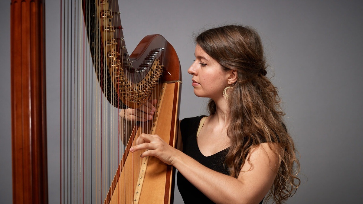 Vera Armbruster - Harfe, Gesang, Vocal Painting