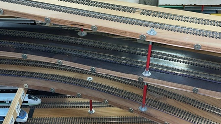 Gleisanschluß - Offenes Atelier zur Ausstellung GRAND CENTRAL für alle ab 9 Jahre
