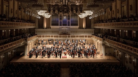 Rundfunk-Sinfonieorchester Berlin: Jaime Martín dirigiert Hensel, Mozart und Mendelssohn