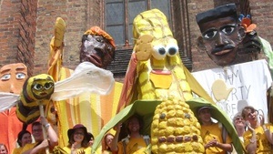 Großfiguren bauen – für Paraden, Umzüge und kreativen Straßenprotest