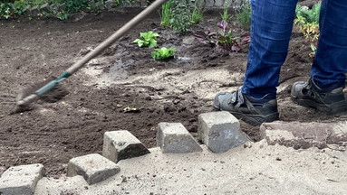 Der klimaangepasste Garten: Praxis-Workshop Entsiegeln im Garten -„Bremen pflastert ab!“