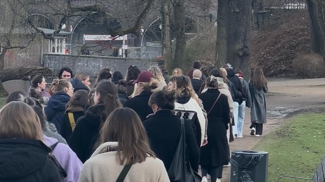 Alster Walk - girls only