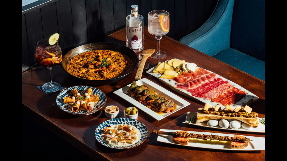 Titelbild der Veranstaltung Spanien trifft Lateinamerika – Tapas & Fingerfood – Workshop
