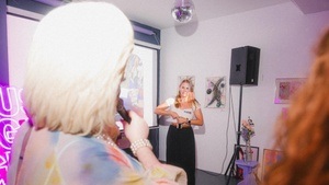 💖 LOVE AT FIRST SLIDE Hamburg | Presenter Ticket | Power Point Dating by Rausgegangen 💖