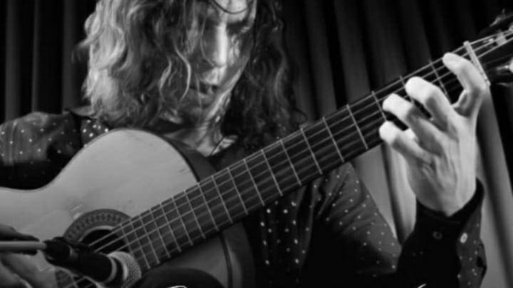 Flamenco hautnah – Ein Abend mit dem berühmten Gitarrist Reynier Mariño im MACHADO!