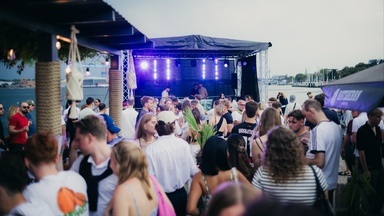 BEACHPARTY im SANDHAFEN