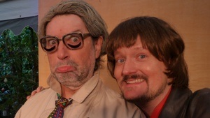 Horst tappert im Dunkeln und Harry holt schon mal den Wagen!