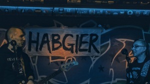 Konzert: Habgier / runnerzus / % reduziert % (Punk / Garage)