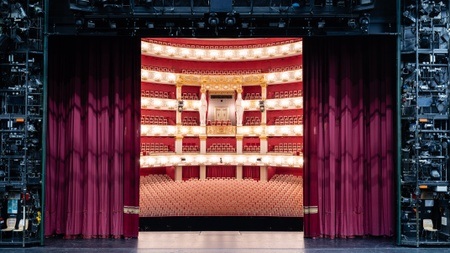 FÜHRUNG DURCH DAS NATIONALTHEATER