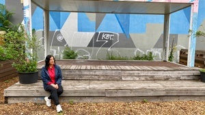 „Die Unschärfen annehmen wie Pakete.“ Lesung und Gespräch mit Lütfiye Güzel.