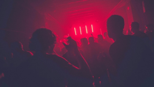 GOODBYE X HELLO // Silvester Rave