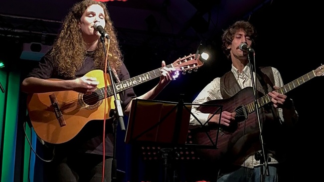 Schienenbuskonzert mit Claire Jul & Kamel Miadi