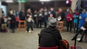 Mitsing-Konzert: Pop Klassiker mit Mariano Galussio