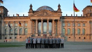 Staatsbürger in Uniform? Rechtsextremismus in der Bundeswehr als Gefahr für die Demokratie