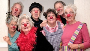 "Protzen. Scheitern. Jubilieren. ... immer wieder!" ClownCompagnie plusminus
