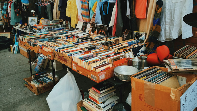 Café Gold Laden-Flohmarkt
